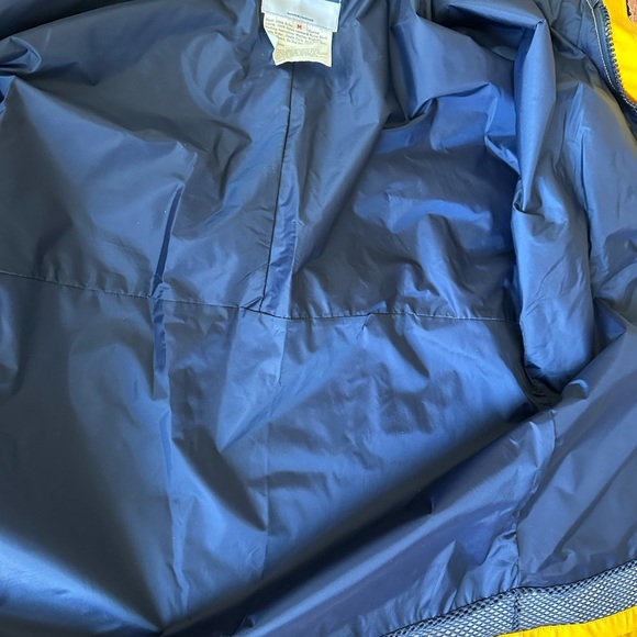 West Marine Boating / Fishing Yellow Hooded Waterproof Men's Jacket M, - Picture 8 of 11